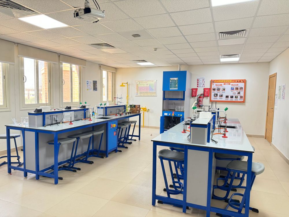 EVO science lab with student workbenches and fume cupboard